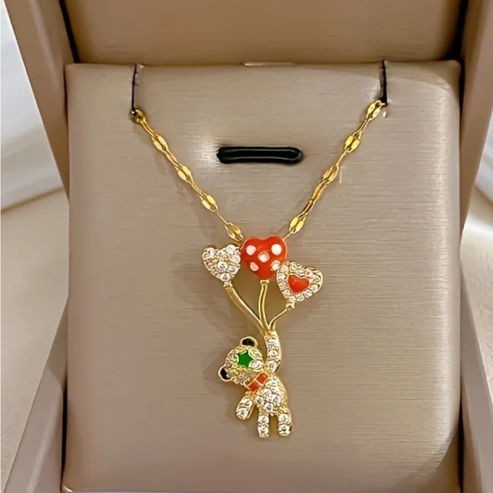 Balloon bear necklace - Picture 3 of 3
